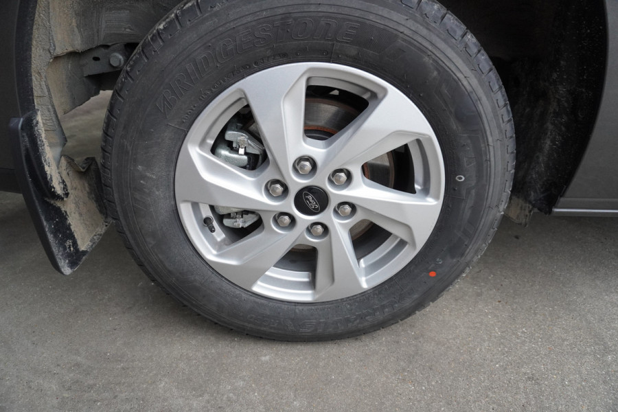 Ford Transit Custom 320L 2.0 TDCI 150PK L2H1 Trend Dubbelcabine Schuifdeur L/R Nr. V135 | Airco | Cruise | Navi | Camera