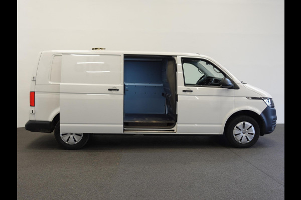 Volkswagen Transporter 110pk L2H1 Executive 2x Schuifdeur Navigatie Cruisecontrol Airco