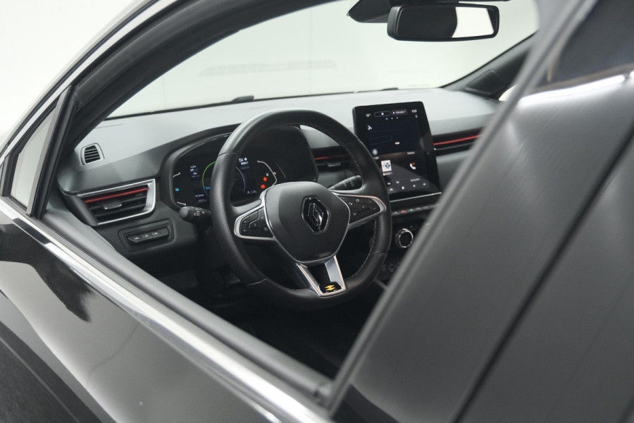 Renault Clio 1.6 E-Tech Hybrid 140 R.S. Line | 360 Camera | Apple Carplay | 9.3 Inch Groot Scherm | Sportstoelen