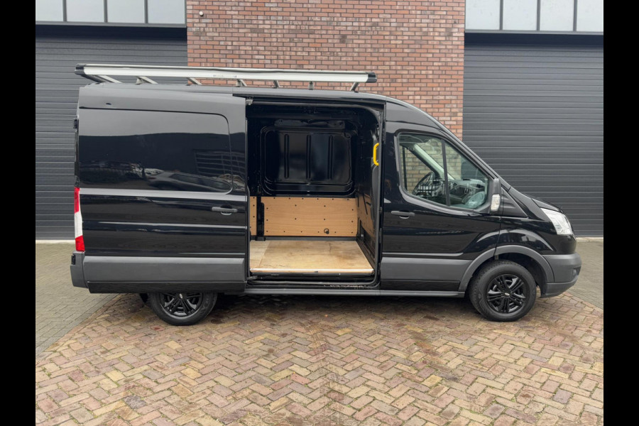 Ford Transit 290 2.0 TDCI L2H2 / Trekhaak / 3-Persoons / PDC voor + achter / RVS Imperial + Trap / LED-Laadruimte / 1e Eigenaar