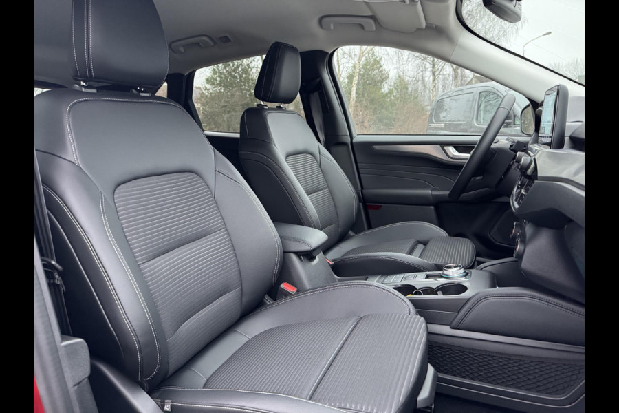 Ford Kuga 2.5 PHEV Titanium 225pk | Driver Assistance Pack | Wegklapbare trekhaak | Technology Pack | AGR Stoelen incl. Half leder | Winterpack | Verlengde fabrieksgarantie tot 02-2028