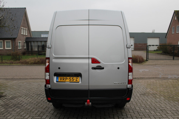 Renault Master T35 2.3 dCi 135PK Euro6 L2H2 Work Edition ✓ 3-zits ✓ airco ✓ navigatie