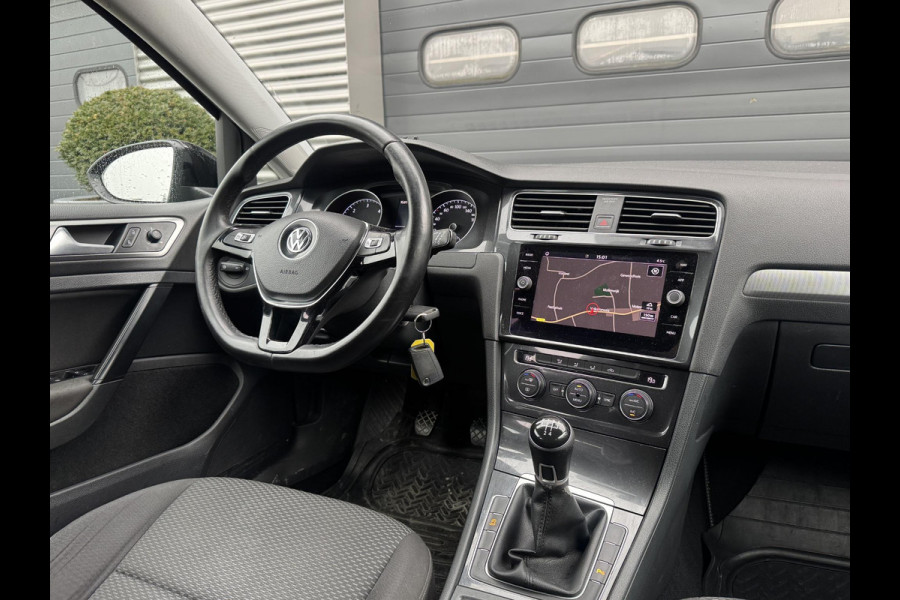 Volkswagen GOLF Variant 1.6 TDI Comfortline | Camera | Navigatie | DAB | Carplay | Privacy Glas | Lichtmetalen Velgen |