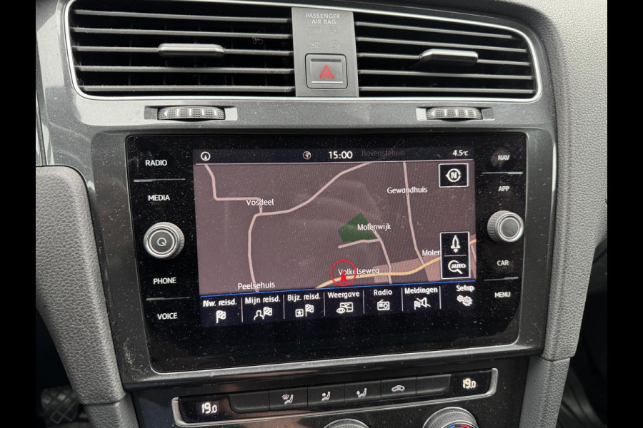 Volkswagen GOLF Variant 1.6 TDI Comfortline | Camera | Navigatie | DAB | Carplay | Privacy Glas | Lichtmetalen Velgen |