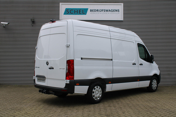 Mercedes-Benz Sprinter 317CDI L2H2 Pro - 2x Schuifdeur - LED - Mbux 10 - 3.5t Trekhaak - Betimmering - Camera - Carplay - Bind spot - Cruise - Smartpho