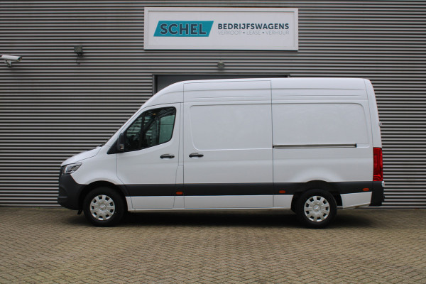 Mercedes-Benz Sprinter 317CDI L2H2 Pro - 2x Schuifdeur - LED - Mbux 10 - 3.5t Trekhaak - Betimmering - Camera - Carplay - Bind spot - Cruise - Smartpho