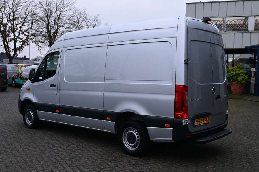 Mercedes-Benz Sprinter 317 CDI L2H2 RWD 360 Camera, Geveerde stoel, MBUX met navigatie