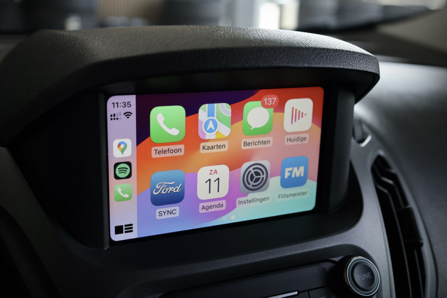 Ford Transit Courier 1.0 Limited | BPM & BTW Vrij | Navigatie | CarPlay | Camera | Trekhaak | Airco | Climate control | PDC V+A | Marge | Nieuwe APK | Onderhoudsbeurt