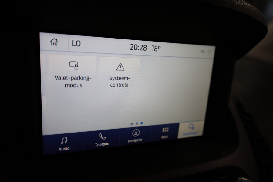 Ford Transit Courier 1.0 Limited | BPM & BTW Vrij | Navigatie | CarPlay | Camera | Trekhaak | Airco | Climate control | PDC V+A | Marge | Nieuwe APK | Onderhoudsbeurt