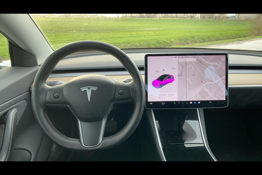 Tesla Model 3 Long Range AWD 75 kWh 350 PK! | Navigatie |