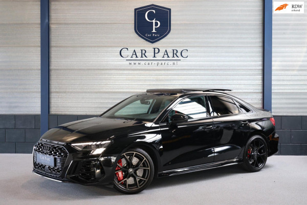 Audi RS3 Limousine 2.5 TFSI quattro KERAMISCH/MATRIX-LED/VIRTUAL/B&O/SFEER/LEDER+MASSAGE/19" LMV/CAM/ACC/ECC/12 MDN GARANTIE