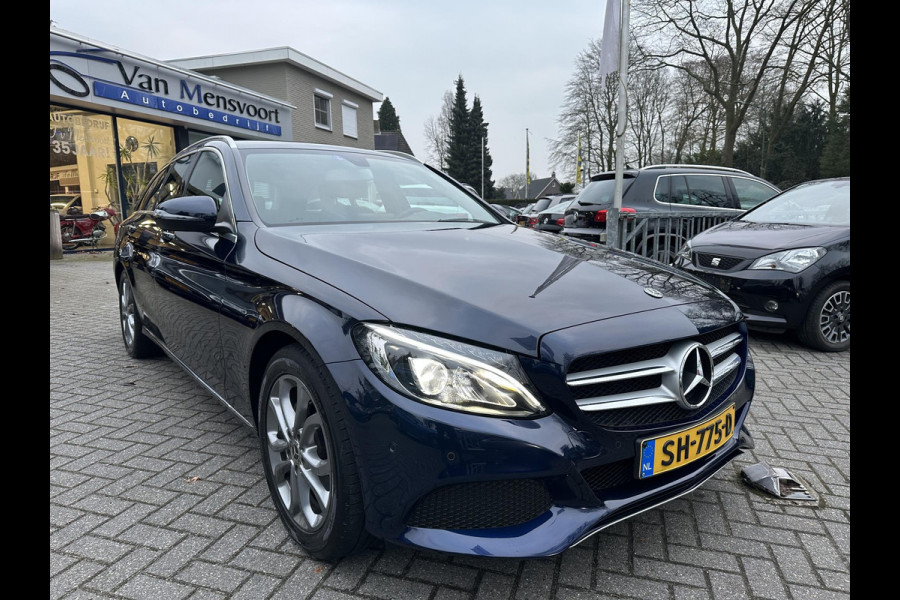 Mercedes-Benz C-Klasse Estate C180 Automaat Premium 2eEig|LED|Navi|Camera|Dodehoek|Trekhaak