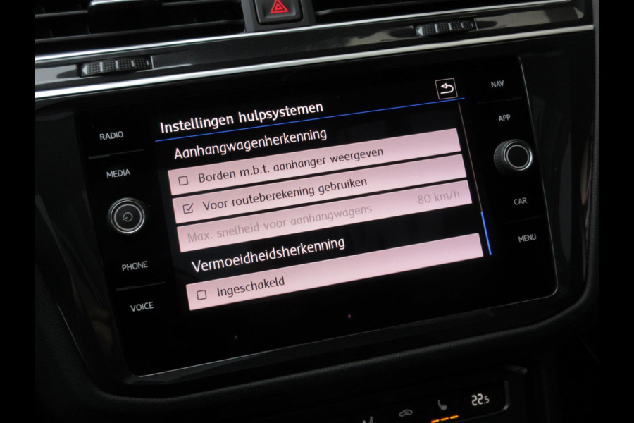 Volkswagen Tiguan 2.0 TSI 4Motion R-Line Virtual Camera Trekhaak Pano