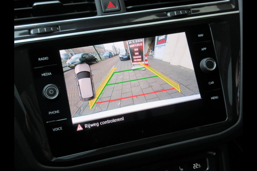 Volkswagen Tiguan 2.0 TSI 4Motion R-Line Virtual Camera Trekhaak Pano