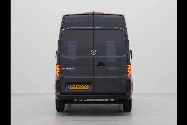 Volkswagen Crafter 30 2.0 TDI 140pk DSG L3H3 Highline Navigatie Camera DAB Carplay Pdc Stuurverwarming