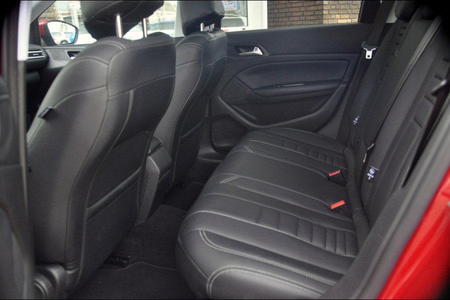 Peugeot 308 SW 1.2 PureTech Allure | Leder | Camera | Panoramadak