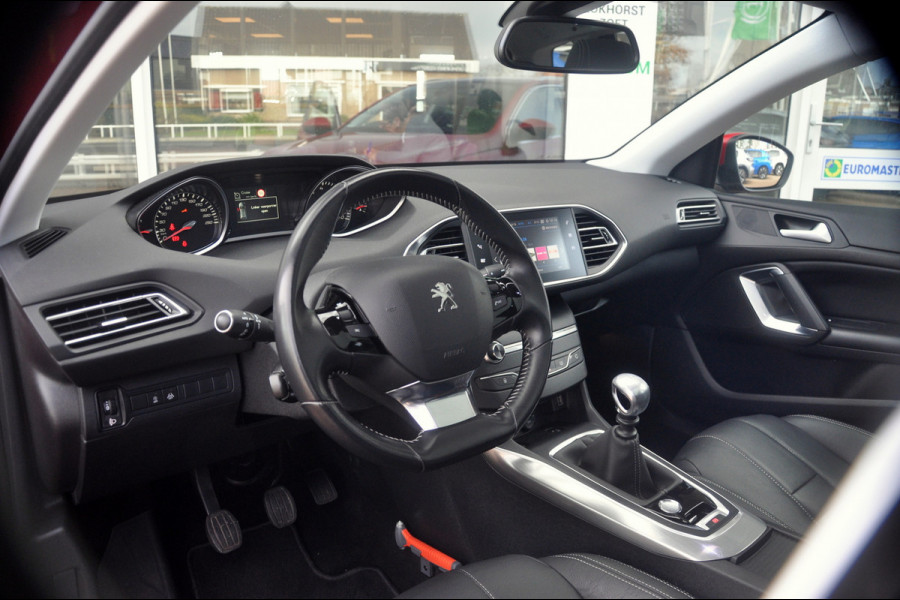 Peugeot 308 SW 1.2 PureTech Allure | Leder | Camera | Panoramadak