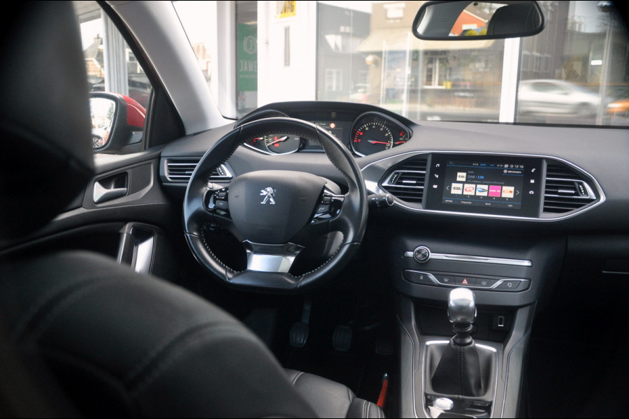 Peugeot 308 SW 1.2 PureTech Allure | Leder | Camera | Panoramadak