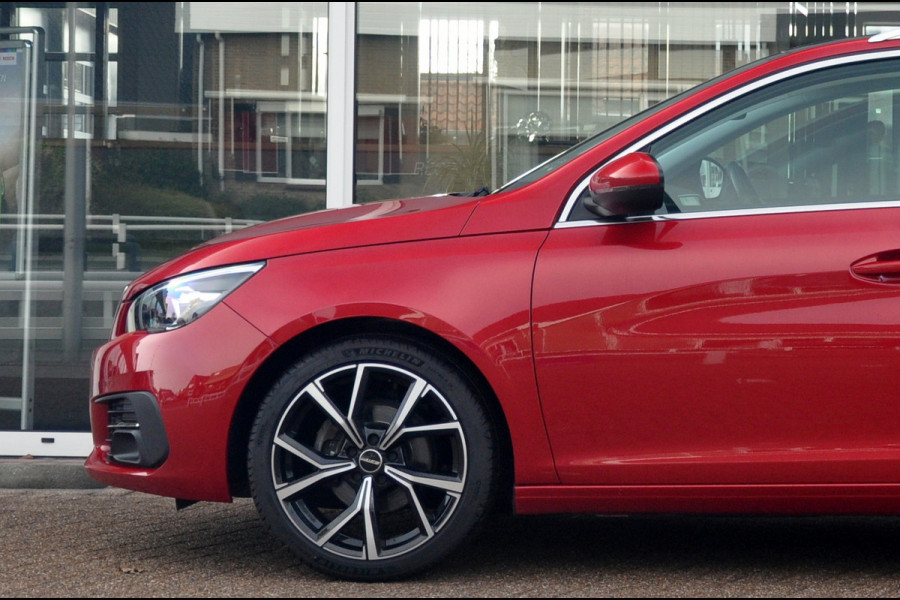 Peugeot 308 SW 1.2 PureTech Allure | Leder | Camera | Panoramadak