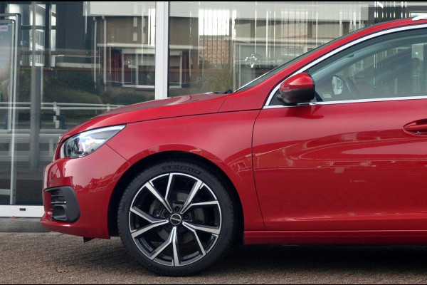 Peugeot 308 SW 1.2 PureTech Allure | Leder | Camera | Panoramadak