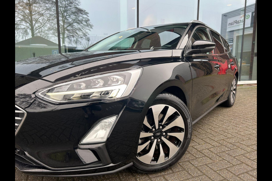 Ford FOCUS Wagon 1.0 EcoBoost Titanium - Navi - Winterpakket - Afn. Trekhaak - Climate