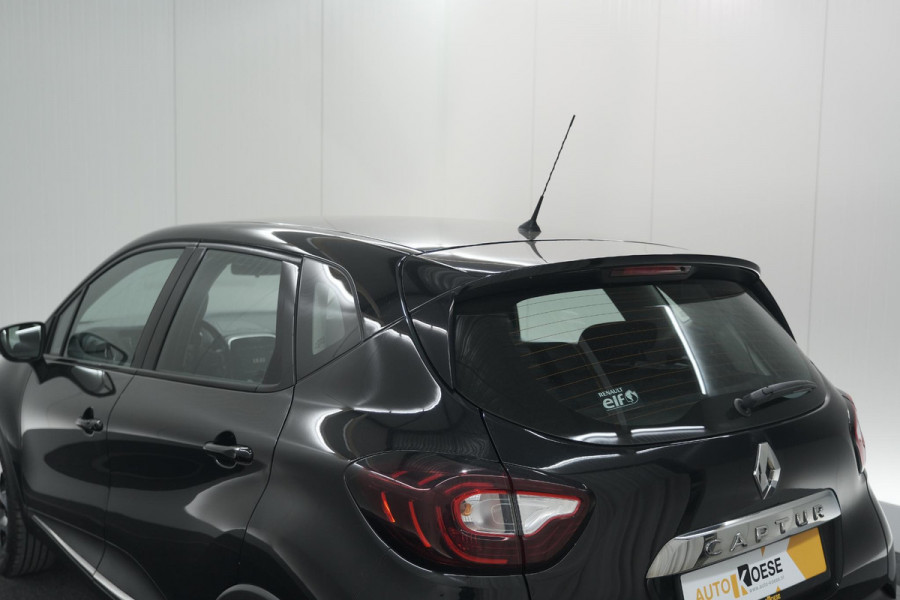 Renault Captur TCe 90 Intens | Lage Kilometerstand | Parkeersensoren | Navigatie | Climate Control