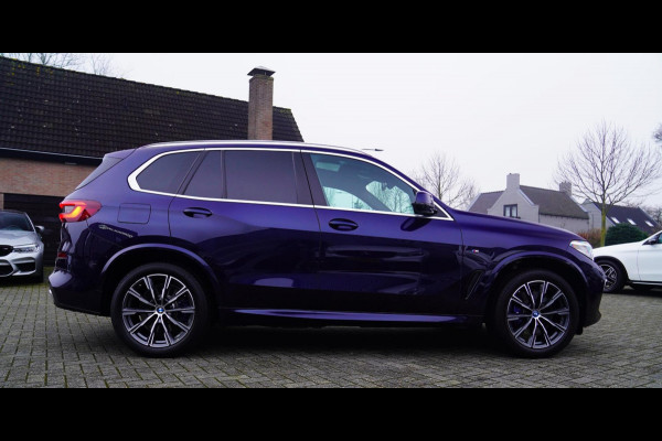 BMW X5 XDrive45e High Executive | Panorama | Luchtvering | LED | 360 camera | HUD | Harman/Kardon | 20 inch | Dealer onderhouden |