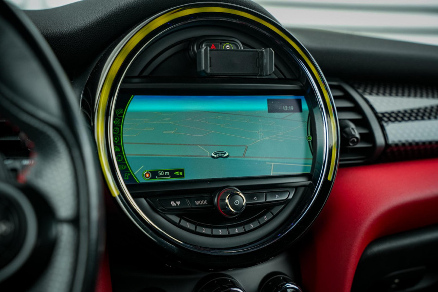 MINI Cabrio 2.0 Cooper S Chili JCW Xenon Leer Alcantara Navigatie Cruise PDC Stoelverw.