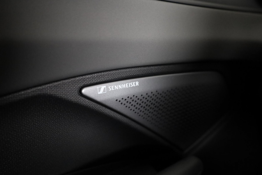 CUPRA Terramar 1.5 TSI e-Hybrid Business 204pk | Panoramadak | Senheisser Sound | Elek. verstelbare stoelen incl. memory | 19 inch |
