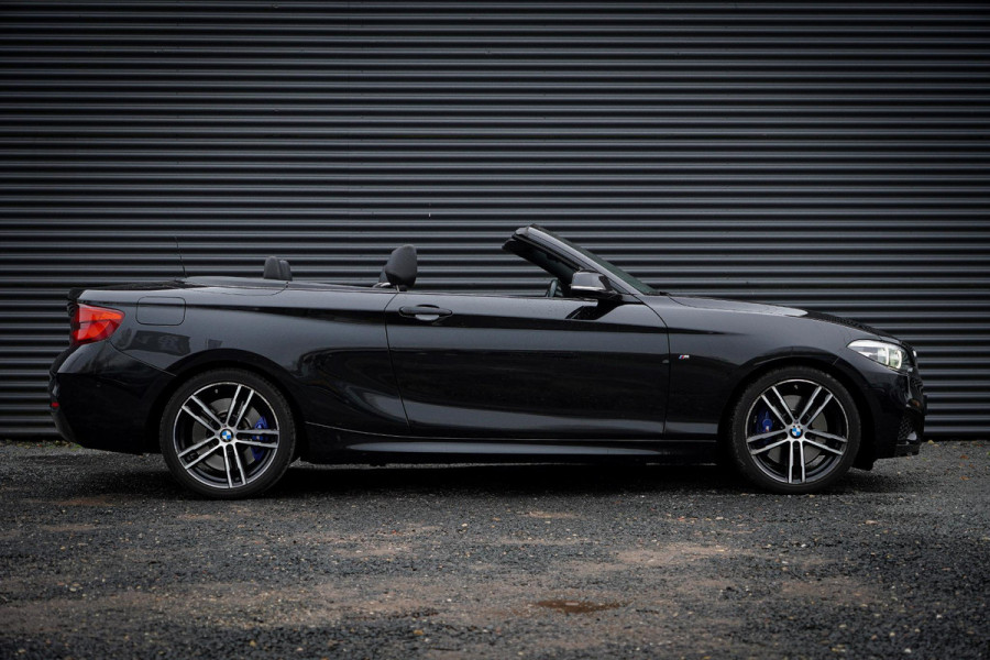 BMW 2 Serie Cabrio 218i High Executive M-Sport / Aut / NL Auto / HiFi / Leder / Carplay