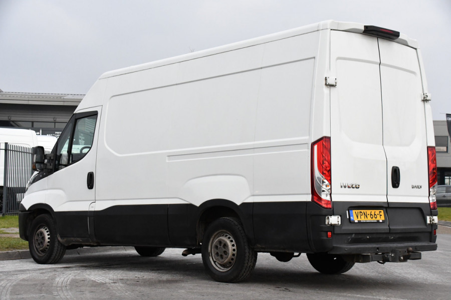 Iveco Daily 35S16V 2.3 352 H2 3500KG Trekhaak, 160PK, Clima, Sensoren, Airco, UNIEK!