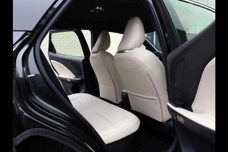 Lexus LBX Elegant 2WD | Tech Pack | Leder | El. Achterklep