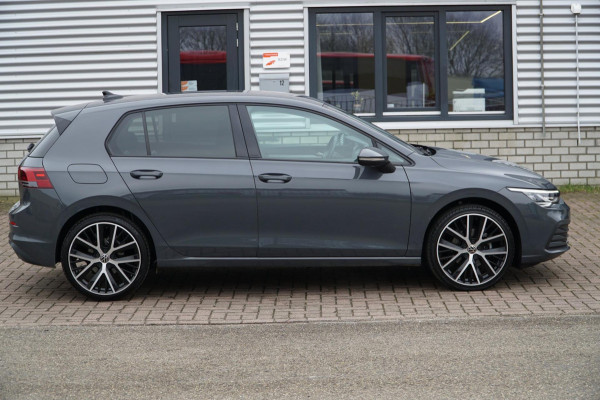 Volkswagen Golf 1.0 eTSI Life EERSTE EIGENAAR