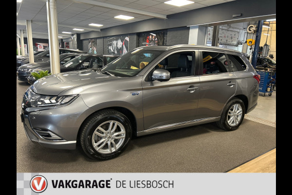 Mitsubishi Outlander 2.4 PHEV Intense+ / Leder / 360camera / schuifdak / trekhaak / Rockford audio