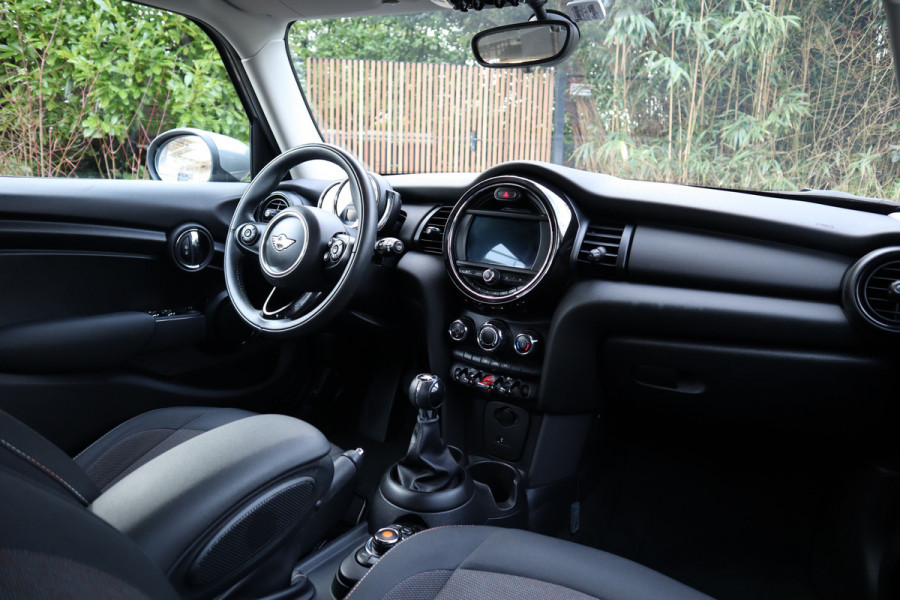 MINI Mini 1.5 One Business Edition | 5drs. | Navi | Cruise | Carplay |