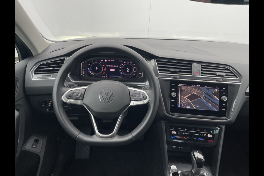 Volkswagen Tiguan 1.5 TSI Elegance | Trekhaak | CarPlay | Camera | ACC | DAB+ | LED | 18 inch