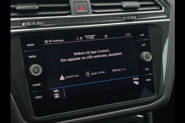 Volkswagen Tiguan 1.5 TSI Elegance | Trekhaak | CarPlay | Camera | ACC | DAB+ | LED | 18 inch