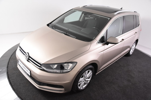 Volkswagen Touran 1.5 TSI Highline *1ste Eigenaar*Panoramadak*Trekhaak*