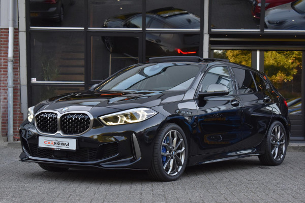 BMW 1-serie M135i xDrive High Executive Pano Ambiance