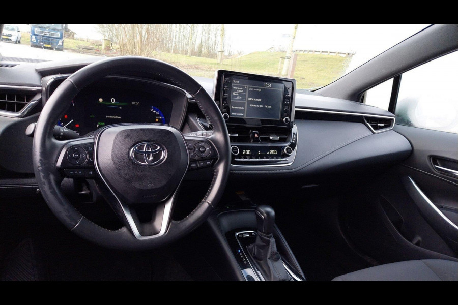 Toyota Corolla 1.8 Hybrid Black Edition