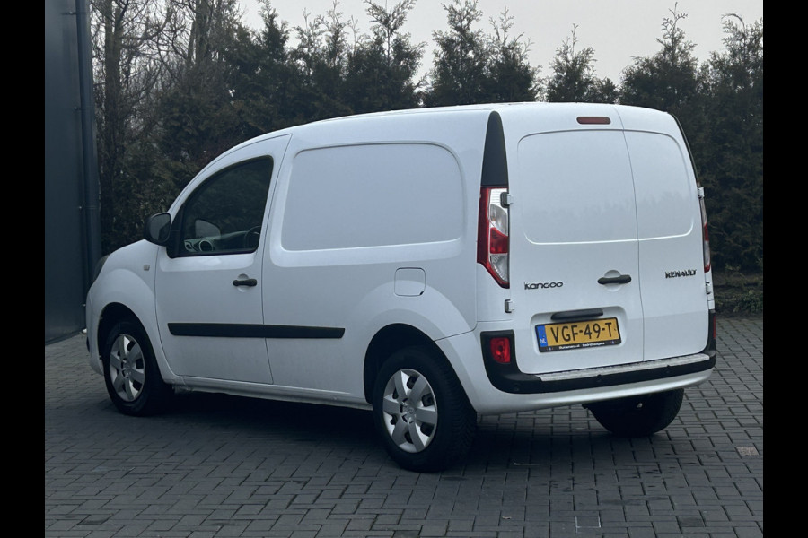 Renault Kangoo 1.5 Blue dCi 96PK / 6 BAK / 43.197 KM / NAVI / AIRCO / CRUISE / 1e EIG / PDC / INRICHTING