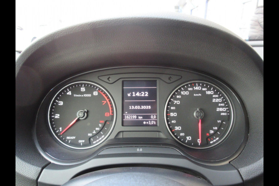 Audi A3 Sportback 1.5 TFSI CoD 110Kw Navi Clima Xenon/Led