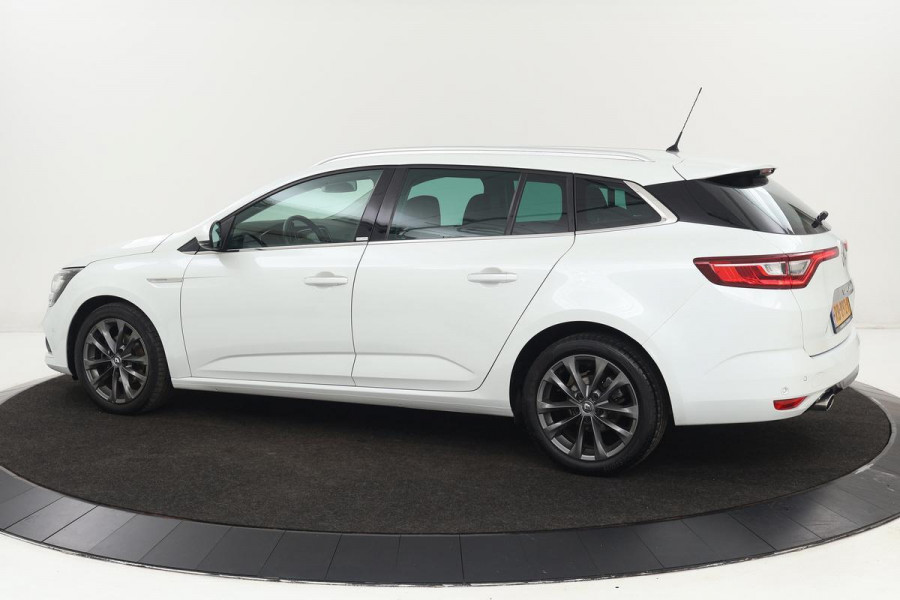 Renault Mégane 1.2 TCe Série Signature Exclusiv | Leder | Stoel & stuurverwarming | Massage | Carplay | Full LED | Park Assist | Camera | Navigatie | Dodehoek detectie