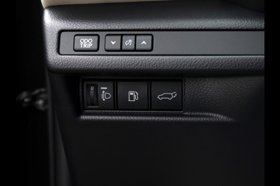 Lexus LBX Elegant 2WD | Premium Pack | Leder | El. Achterklep | LED