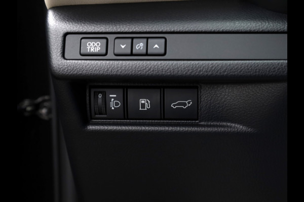 Lexus LBX Elegant 2WD | Premium Pack | Leder | El. Achterklep | LED