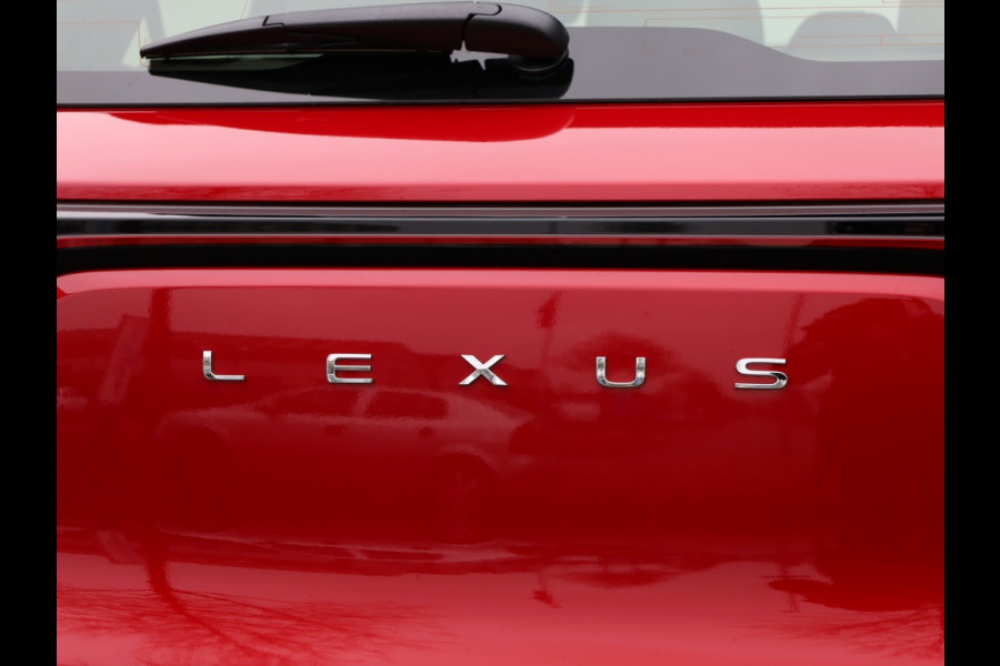 Lexus LBX Elegant 2WD | Premium Pack | Leder | El. Achterklep | LED