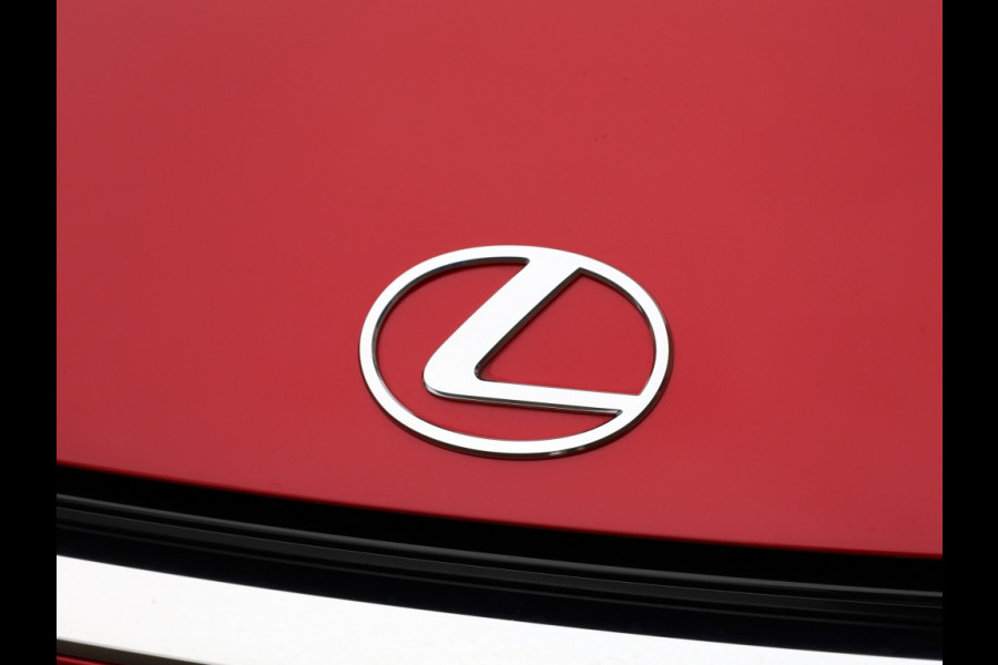 Lexus LBX Elegant 2WD | Premium Pack | Leder | El. Achterklep | LED