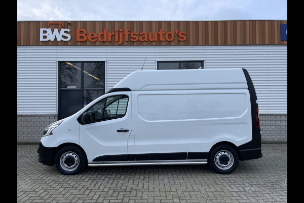 Renault Trafic 2.0 dCi 170pk T29 L2H2 Comfort / vaste prijs rijklaar € 19.950 ex btw / euro 6 diesel / lease vanaf € 366 / airco / cruise / navigatie / trekhaak / pdc achter !