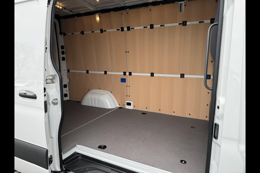 Mercedes-Benz Sprinter 317 1.9 CDI L2 9G laadruimte bekleed Leder Camera Clima M-bux media systeem DAB