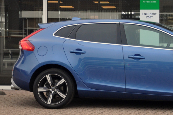 Volvo V40 1.5 T3 150 PK Polar+ Sport | R-Design | Camera | Panoramadak | Mooie staat!